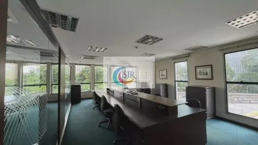 Sala Comercial para alugar, 200m² no Pinheiros, São Paulo