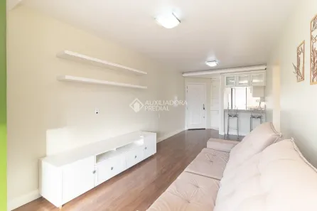 Apartamento com 2 Quartos para alugar, 76m² no Petrópolis, Porto Alegre