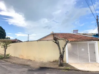 Casa com 3 Quartos à venda, 122m² no Conjunto Residencial Alcir Raineri, Marília