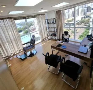 Sala Comercial à venda, 77m² no Gleba Fazenda Palhano, Londrina