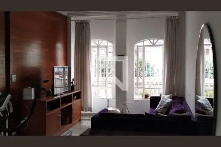 Casa com 3 Quartos à venda, 226m² no Jardim Textil, São Paulo