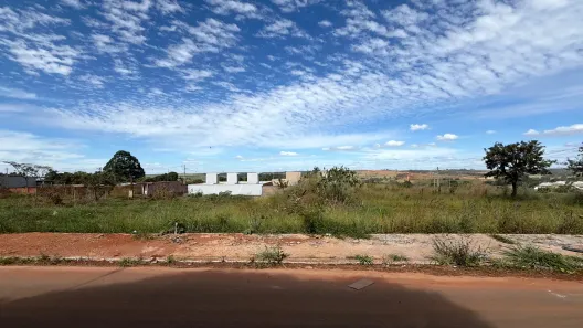 Lote/Terreno à venda, 360m² no Jardim Luzitano, Anápolis