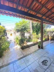 Casa com 5 Quartos à venda, 220m² no Piratininga, Niterói