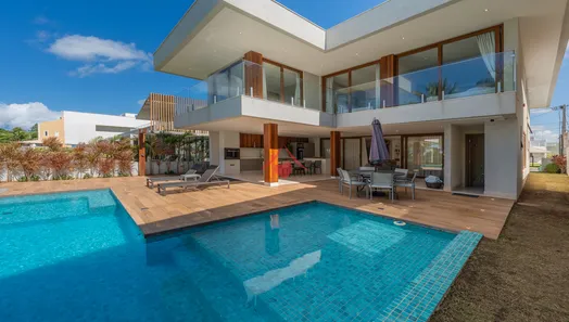 Casa com 7 Quartos à venda, 350m² no Guarajuba (Monte Gordo), Camaçari