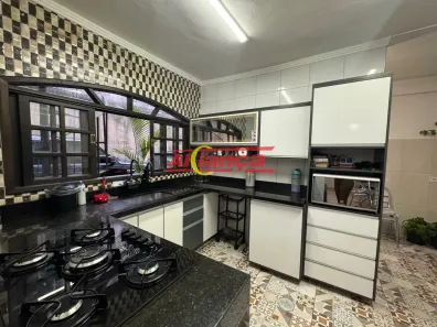 Casa com 4 Quartos à venda, 176m² no Cidade Tupinambá, Guarulhos