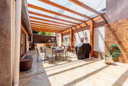 Casa de Condomínio com 4 Quartos à venda, 233m² no Ipanema, Porto Alegre