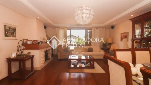 Casa com 3 Quartos à venda, 283m² no Chácara das Pedras, Porto Alegre