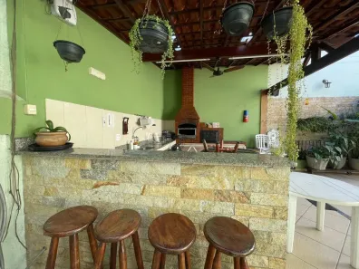 Casa com 5 Quartos à venda, 226m² no Caonze, Nova Iguaçu