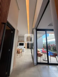 Casa de Condomínio com 3 Quartos para alugar, 219m² no Gávea, Uberlândia