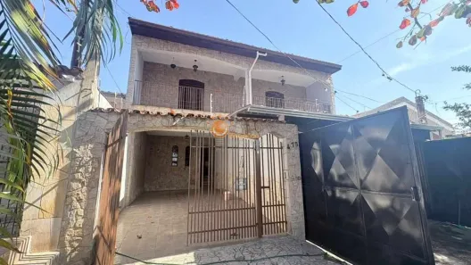 Casa com 3 Quartos para alugar, 200m² no Vila Progresso, Sorocaba