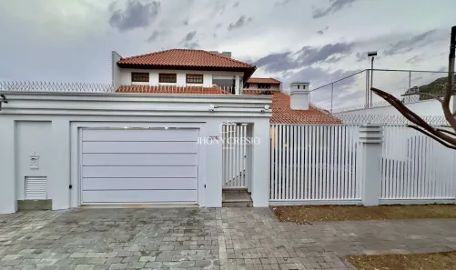 Sobrado com 4 Quartos à venda, 468m² no Zona 05, Maringá