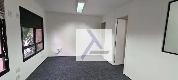 Sala Comercial para venda ou aluguel, 100m² no Vila Nova Conceição, São Paulo