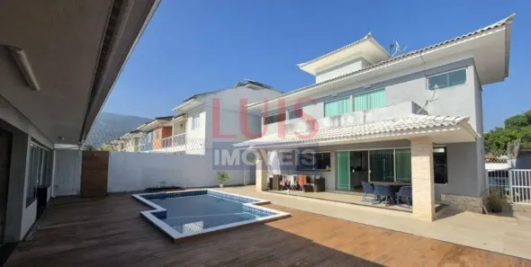 Casa de Condomínio com 3 Quartos à venda, 300m² no Itaipu, Niterói