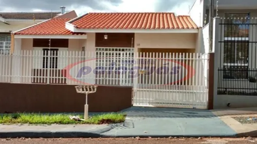 Casa com 3 Quartos para alugar, 150m² no Parque Lagoa Dourada, Maringá