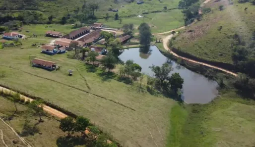 Fazenda/Sítio com 3 Quartos à venda, 200m² no Área Rural de Caçapava, Caçapava