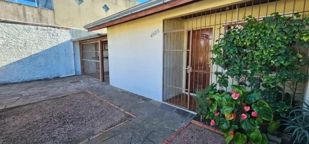 Casa com 2 Quartos à venda, 70m² no Restinga, Porto Alegre