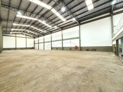 Galpão/Depósito/Armazém para alugar, 1350m² no Jardim Paschoal Innecchi, Ribeirão Preto