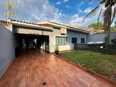 Casa com 3 Quartos à venda, 100m² no Parque Tarumã, Maringá