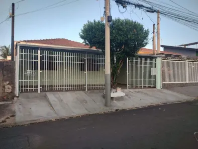 Casa com 5 Quartos à venda, 180m² no Jardim Amanda II, Hortolândia