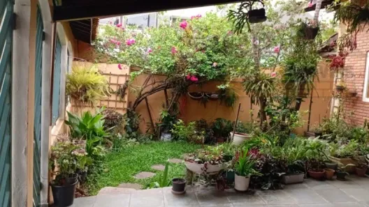 Sobrado com 4 Quartos à venda, 355m² no Cidade Intercap, Taboão da Serra