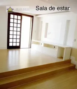 Sobrado com 3 Quartos à venda, 220m² no Vila Liviero, São Paulo
