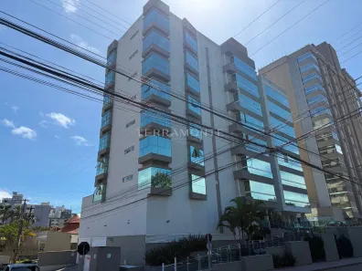 Apartamento com 3 Quartos à venda, 240m² no Vila Moema, Tubarão