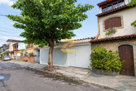 Casa com 2 Quartos à venda, 206m² no Bangu, Rio de Janeiro