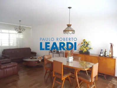 Sobrado com 4 Quartos à venda, 222m² no Vila Madalena, São Paulo