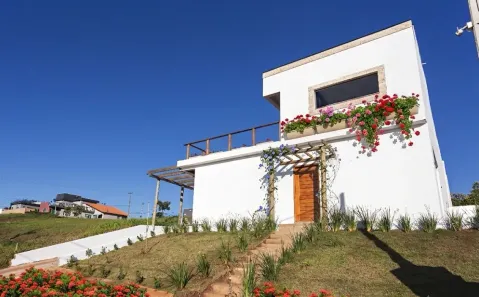 Casa de Condomínio com 4 Quartos à venda, 213m² no Terras de Santa Cristina XIII Setor Marina, Paranapanema