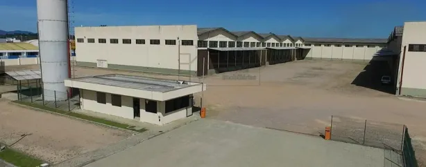 Galpão/Depósito/Armazém para alugar, 974m² no Guatupê, São José dos Pinhais