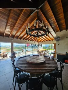 Fazenda/Sítio com 4 Quartos à venda, 267m² no , Igaratá