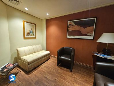 Sala Comercial com 2 Quartos à venda, 47m² no Moinhos de Vento, Porto Alegre