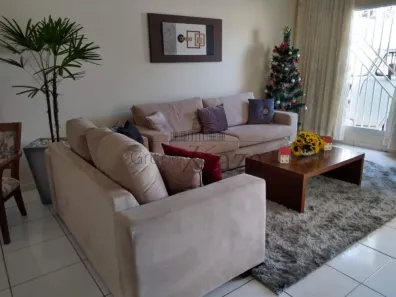 Casa com 3 Quartos à venda, 300m² no Jardim Satélite, São José dos Campos