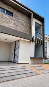 Casa de Condomínio com 4 Quartos à venda, 200m² no Centro, Petrolina