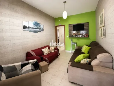 Casa com 4 Quartos à venda, 165m² no Segismundo Pereira, Uberlândia