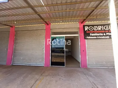 Ponto Comercial para alugar, 25m² no Loteamento Residencial Pequis, Uberlândia