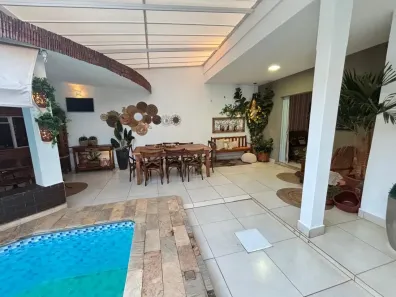 Casa com 3 Quartos à venda, 233m² no Patrimônio, Uberlândia