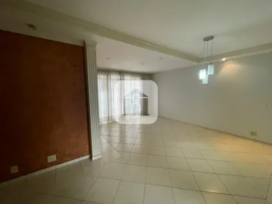 Apartamento com 4 Quartos para alugar, 137m² no Saraiva, Uberlândia