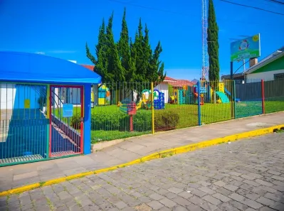 Imóvel Comercial com 4 Quartos à venda, 293m² no Desvio Rizzo, Caxias do Sul