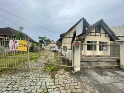 Lote/Terreno à venda, 880m² no Anita Garibaldi, Joinville