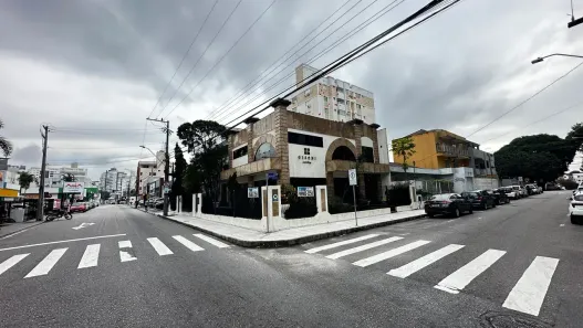 Ponto Comercial com 7 Quartos para alugar, 195m² no Campinas, São José