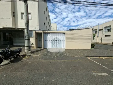 Apartamento com 3 Quartos para alugar, 92m² no Santa Mônica, Uberlândia