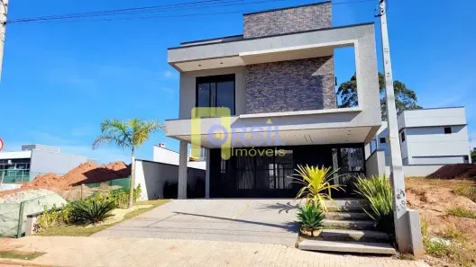 Sobrado com 3 Quartos à venda, 222m² no Cézar de Souza, Mogi das Cruzes