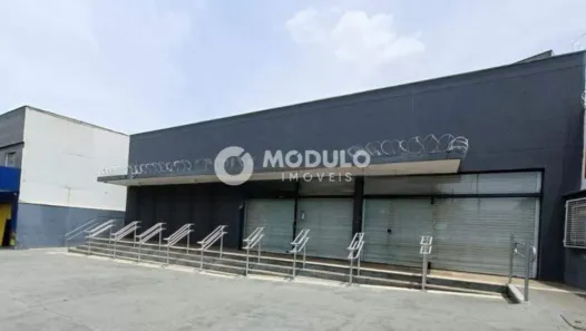 Ponto Comercial para alugar, 445m² no Santa Rosa, Uberlândia