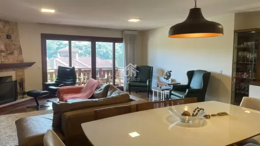 Apartamento com 3 Quartos à venda, 168m² no V Iara, Campos do Jordão