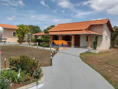 Casa de Condomínio com 4 Quartos à venda, 350m² no Pinhões, Santa Luzia