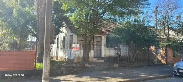 Casa com 3 Quartos à venda, 90m² no Passo da Areia, Porto Alegre