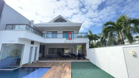 Casa de Condomínio com 3 Quartos à venda, 360m² no Recreio dos Bandeirantes, Rio de Janeiro