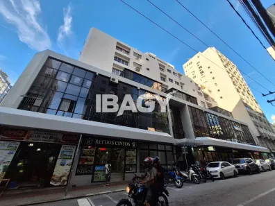 Apartamento com 2 Quartos para alugar, 99m² no Centro, Florianópolis