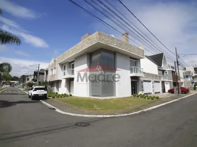 Sobrado com 4 Quartos à venda, 490m² no Umbará, Curitiba